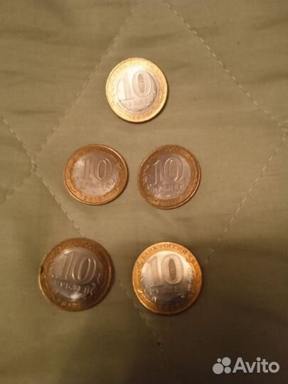 Продам монеты 10р коллекционые