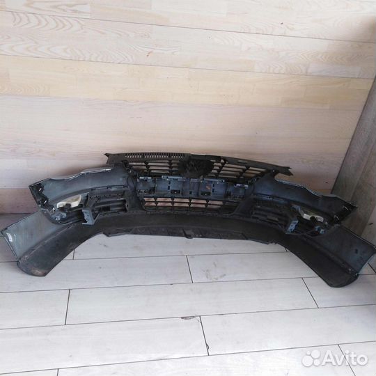 Бампер передний Volkswagen Passat B6