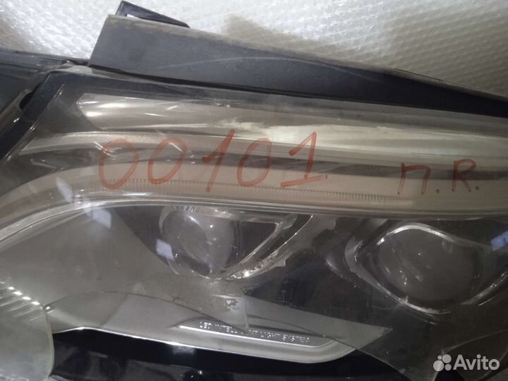 Фара левая Mercedes-Benz M-Class