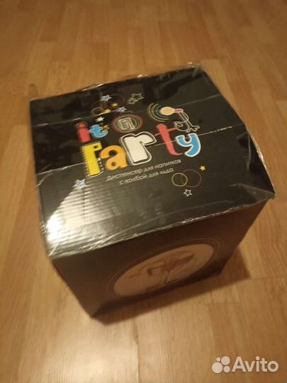 Диспенсер для напитков кувшин шар лед