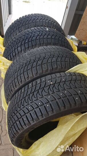 Michelin X-Ice North 3 245/50 R18