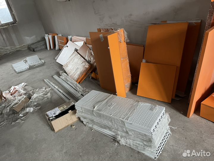 Витрины стеллажи