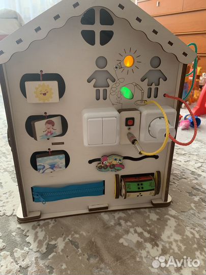 Бизиборд в отличном состоянии