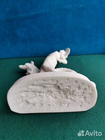 Статуэтка дама девушка с собачкой Santini бисквит