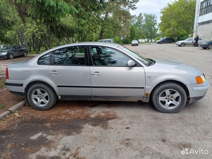 Volkswagen Passat 1.8 МТ, 2000, 300 000 км