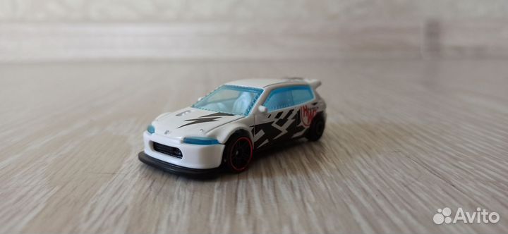 Hot wheels машинки новые