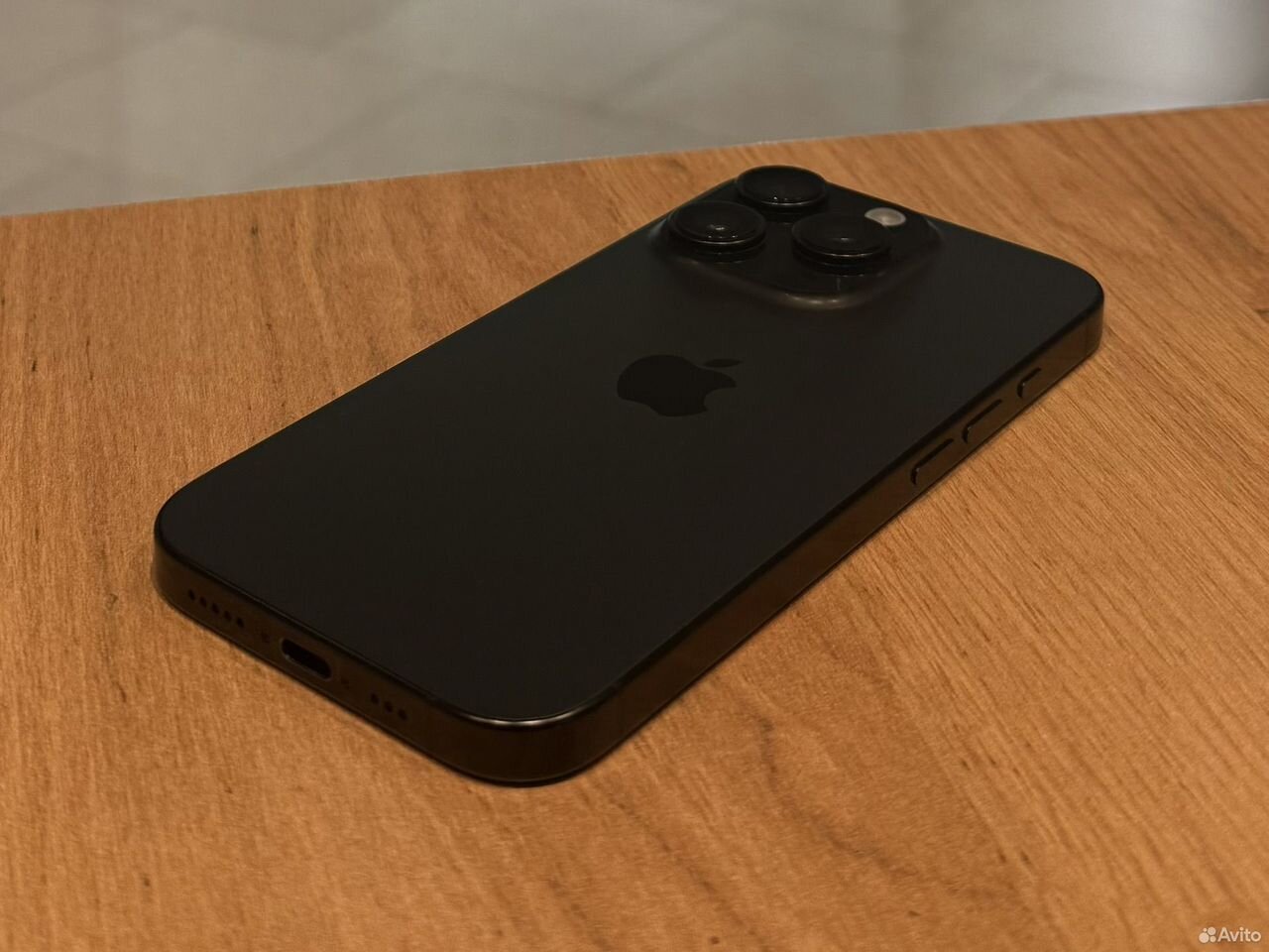 iPhone 16 Pro, 256 ГБ