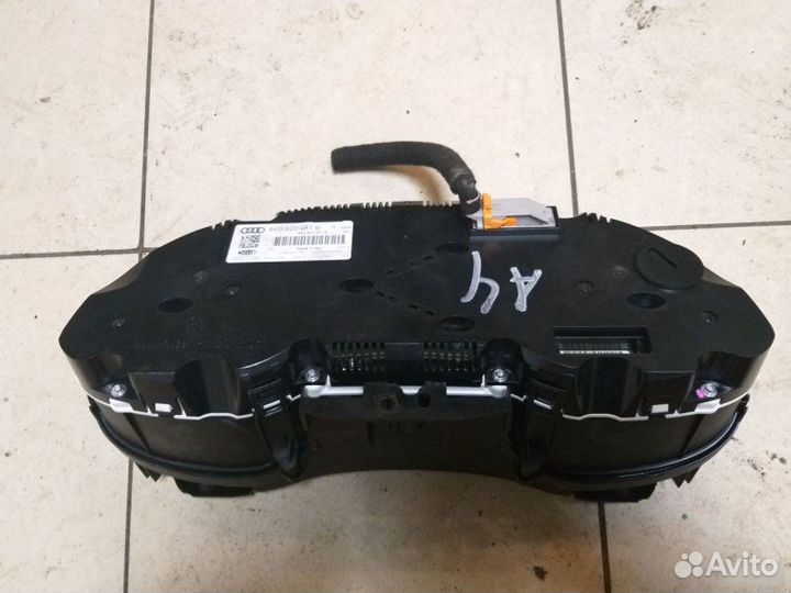 Панель приборов Audi A4