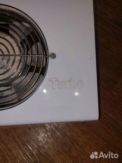 Вытяжка для маникюра и педикюра