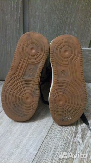 Кроссовки кеды для девочки. Размер 28