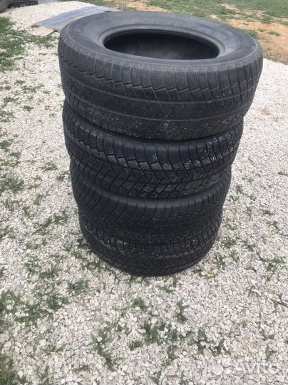 Michelin  Defender XT