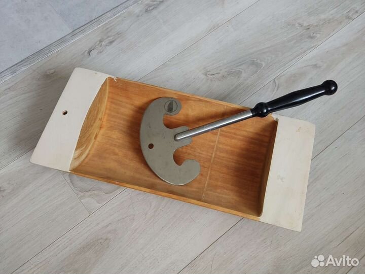 Топорик для рубки и засолки капусты с корытцем