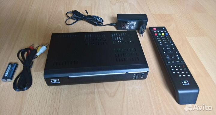 Приёмник НТВ+ Opentech OHS1740V