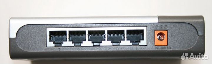 Коммутатор D-link DES-1005D