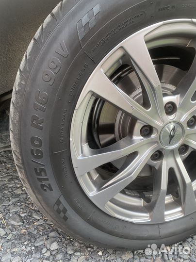 Tigar High Performance 215/60 R16 99V