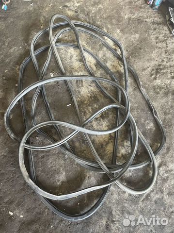 Резиновые уплотнители дверей Skoda Octavia А7