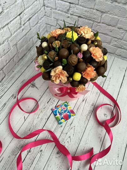 Сладкие букеты из конфет