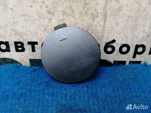Заглушка буксир крюка переднего бампера