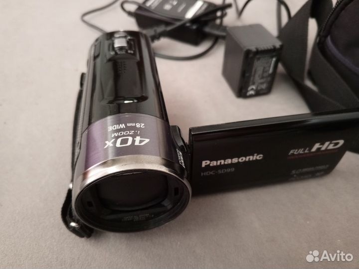 Видеокамера Panasonic Full HD HDC-SD99