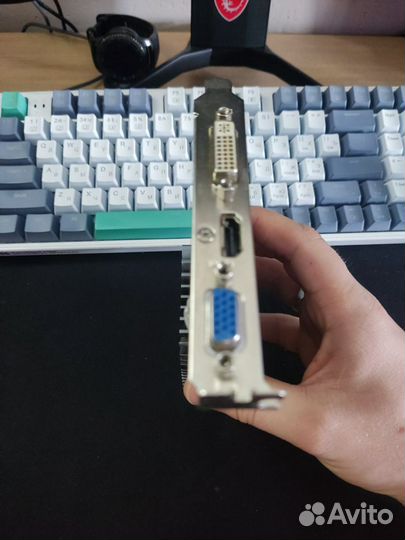 Видеокарта MSI GeForce 210