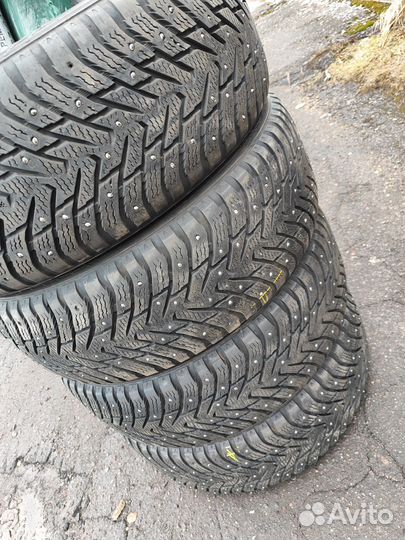 Nokian Tyres Hakkapeliitta 8 SUV 235/55 R19