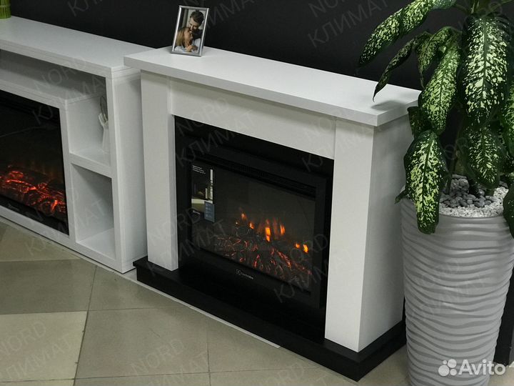 Камин Canto белый + Очаг Electrolux EFP\P-2520LS