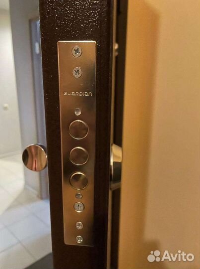 Замена замка двери, личинки, замена ручки в двери