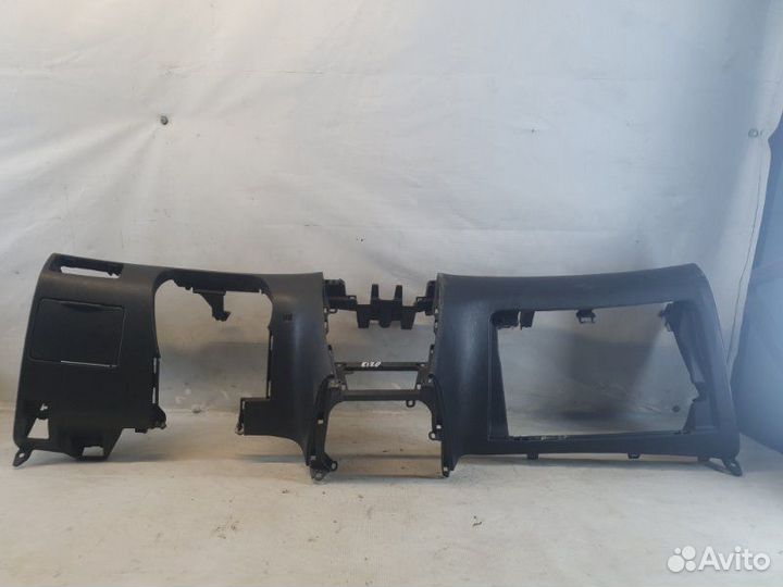 Торпедо Toyota Corolla 120 ZZE121L 2005