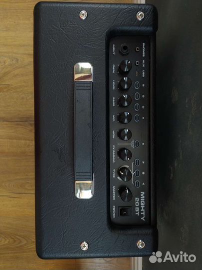 Гитарный комбоусилитель NUX mighty 20 BT