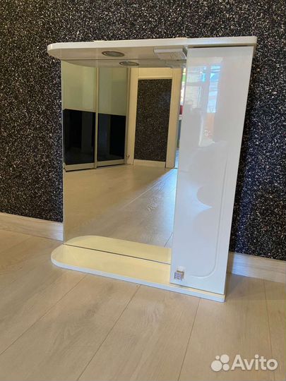 Зеркало в ванну с шкафом