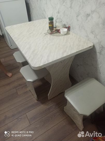 Кухонный стол и стулья бу