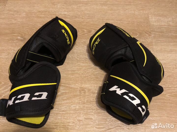 Налокотники хоккейные CCM Tacks 9040 Sr