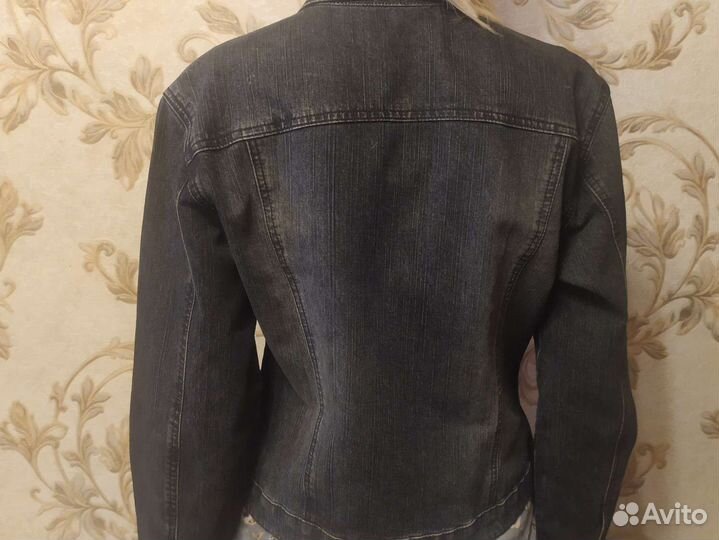 Джинсовая куртка