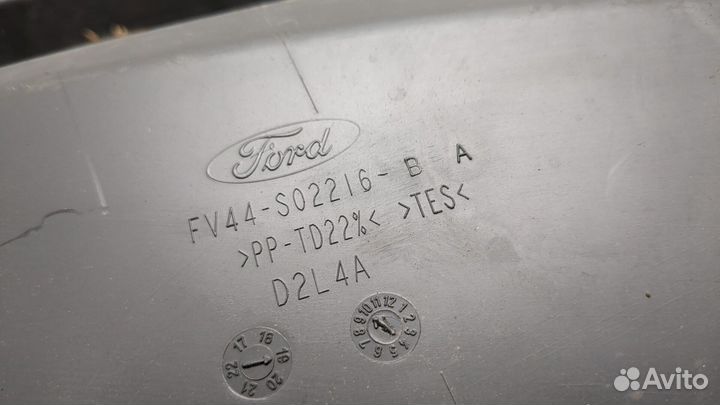 Жабо под дворники Ford Kuga, 2019