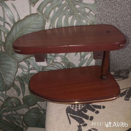 Полочка настенная