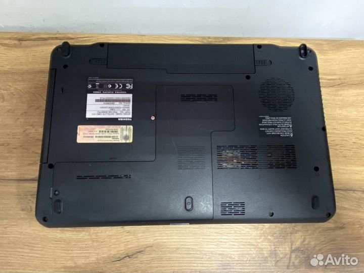 15.6 Toshiba, AMD 4 ядра, 8Gb DDR3, SSD 256Gb