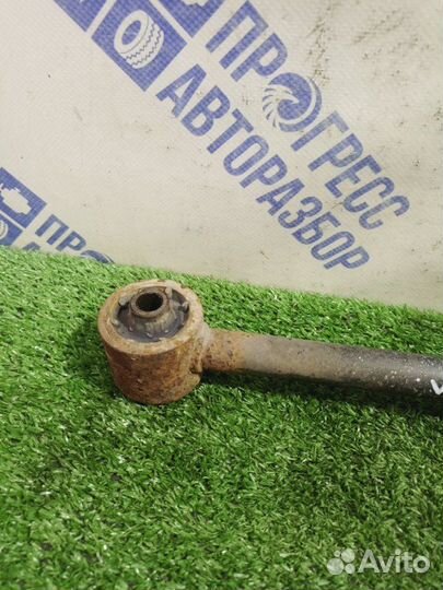 Рычаг продольный задний правый Toyota Avensis