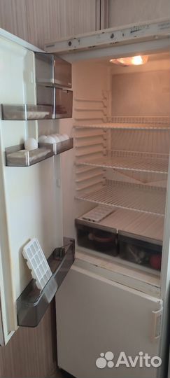 Холодильник бу Simens