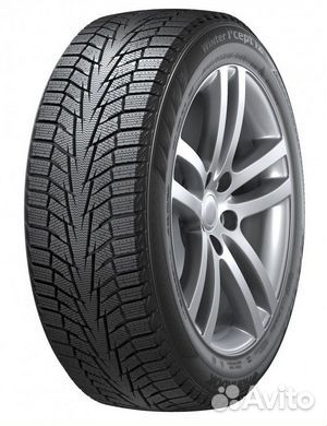 Hankook Winter I'Cept iZ 2 W616 235/45 R17 97T
