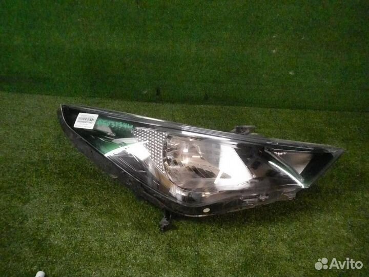Фара правая Hyundai Solaris