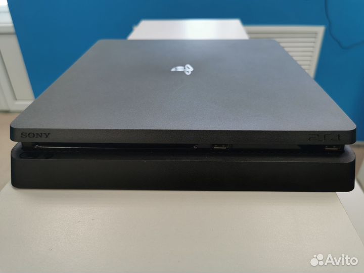 Игровая приставка ps4 slim 500gb