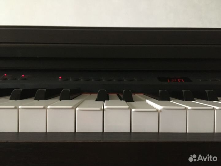 Цифровое фортепиано Clavinova Yamaha CLP-411