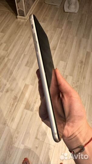 Телефон iPhone 6s plus