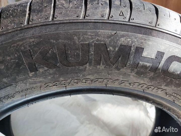 Kumho Ecsta HS52 235/55 R17