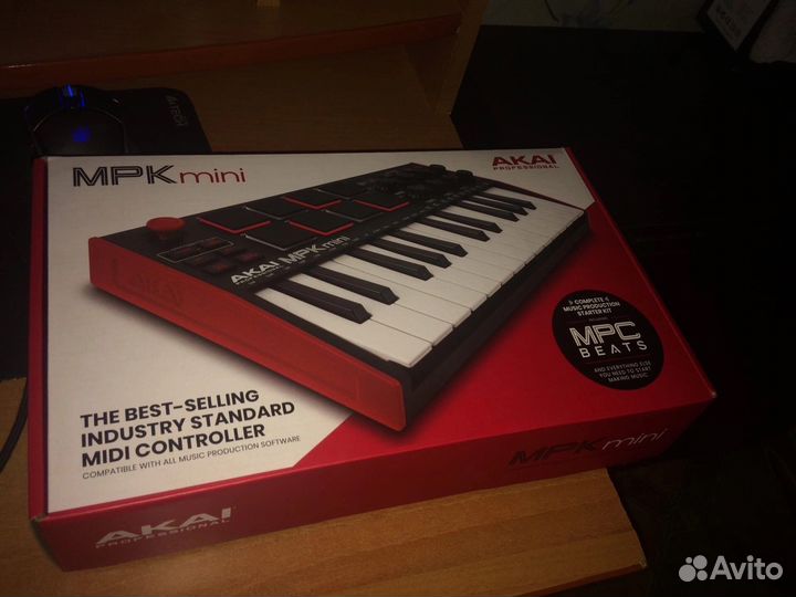 Миди клавиатура Akai Pro MPK mini MK3