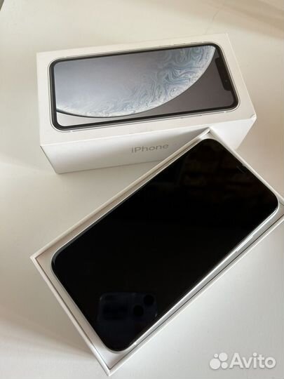 Телефон iPhone xr