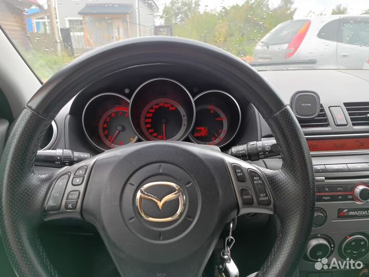 Mazda 3 2.0 МТ, 2006, 233 000 км