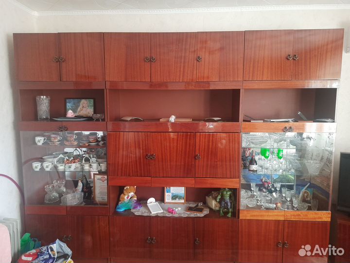 Стенка в гостиную