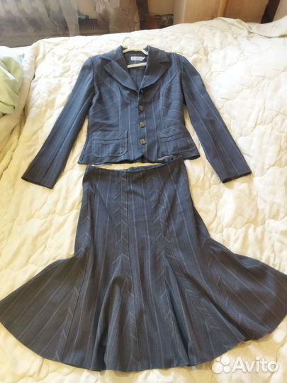 Костюм женский офисный 44