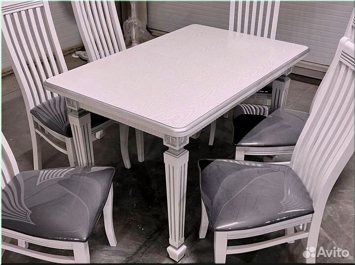 Кухонный стол раскладной белый